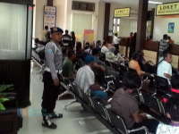 Setiap Hari Ada Petugas Propam Awasi Pelayanan Polres