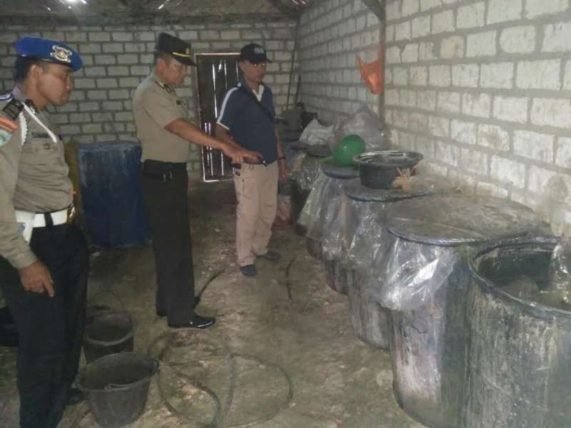 Produsen Arak Asal Semanding Diamankan Polisi