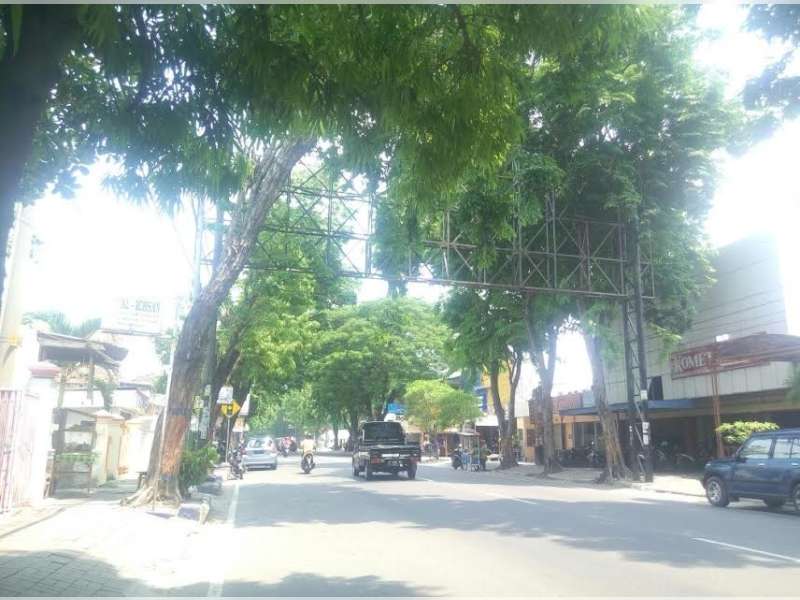 Sudah Ditegur Pemkab, Dua Papan Bando Belum Dibongkar