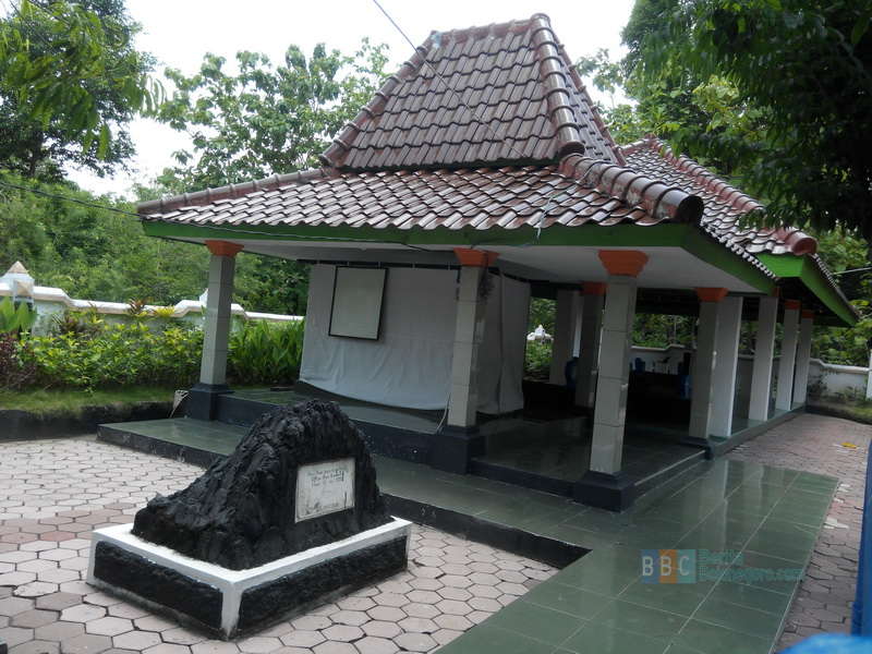 Mengunjungi Pusara Adipati Haryo Matahun I