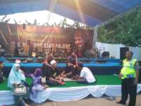 Menunggu Cak Nun dan Kiai Kanjeng