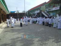 Santri Bukan Hanya yang Tinggal di Pesantren Saja