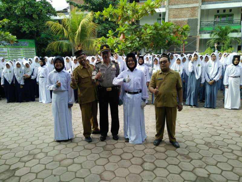 Para Siswa Diajak Menjauhi Narkoba