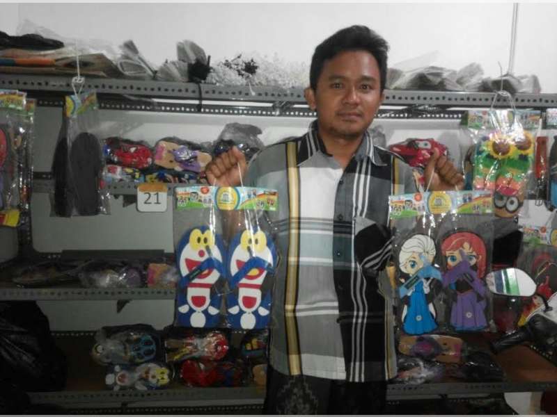 Dari Sandal Sancu, Kembangkan Bisnis Apotek dan Odong-odong