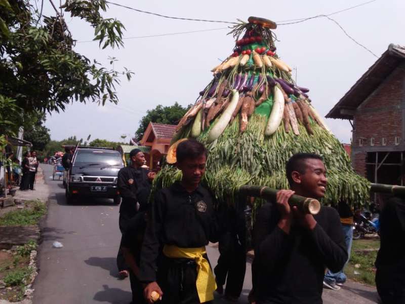 Kirab Pusaka Haul Ki Andongsari