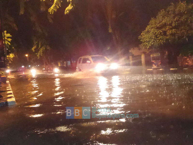 Hujan Intensitas Tinggi Terjadi Selama November sampai Desember