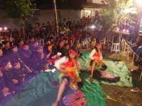 Sandur Kembang Desa Angkat Tema Tahu dan Batu Bata di Ledokkulon