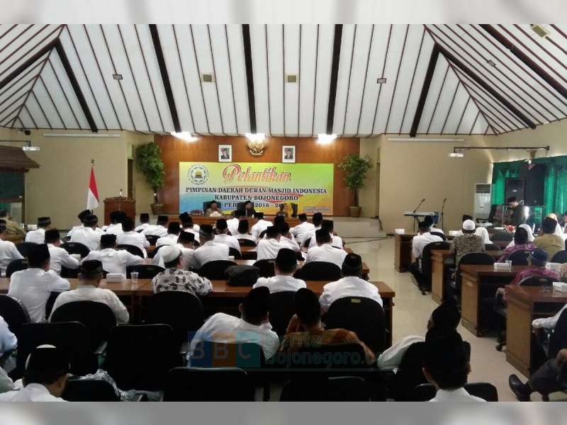 Pengurus Pimpinan Daerah Dewan Masjid Indonesia Kabupaten Bojonegoro Dilantik