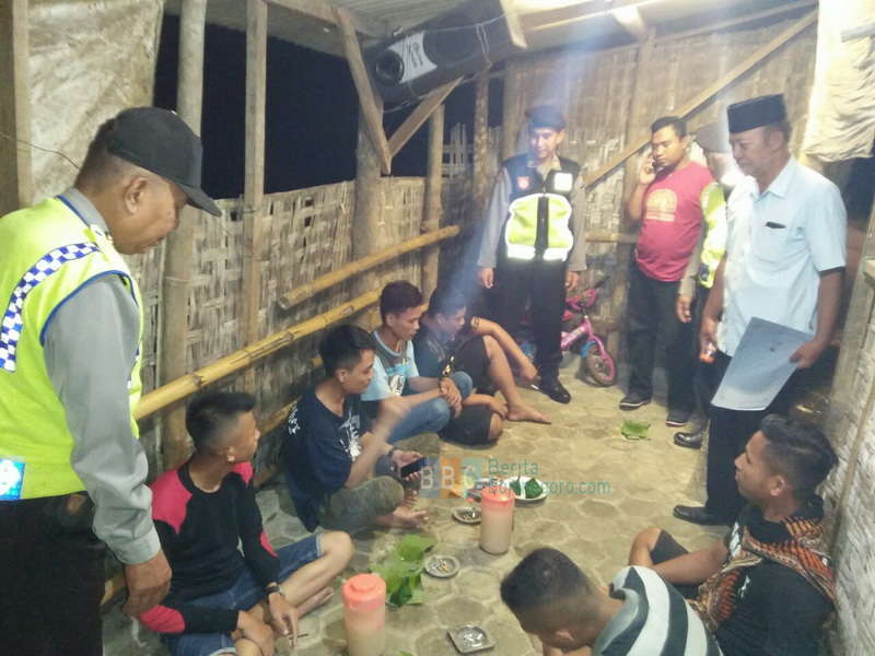 Polisi Bubarkan Pesta Miras di Dander, 10 Remaja Diamankan