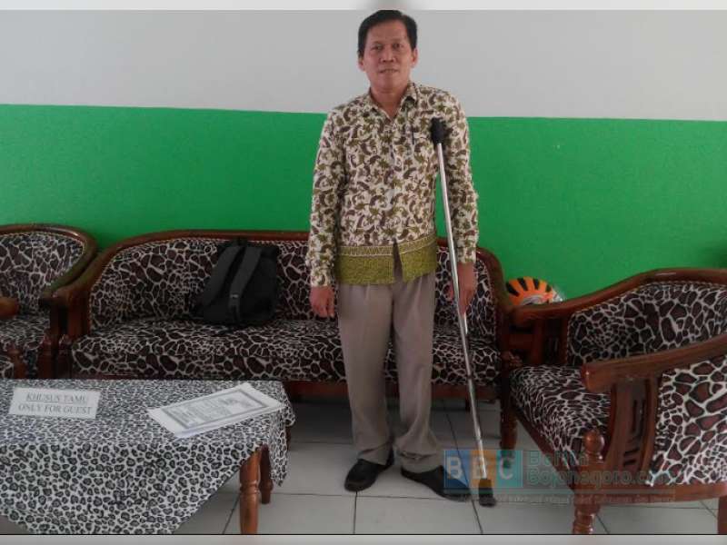 Lampaui Keterbatasan, Dermakan Diri Untuk Kesehatan dan Pendidikan