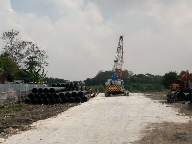 Pembangunan Jembatan Trucuk Terkendala Banjir