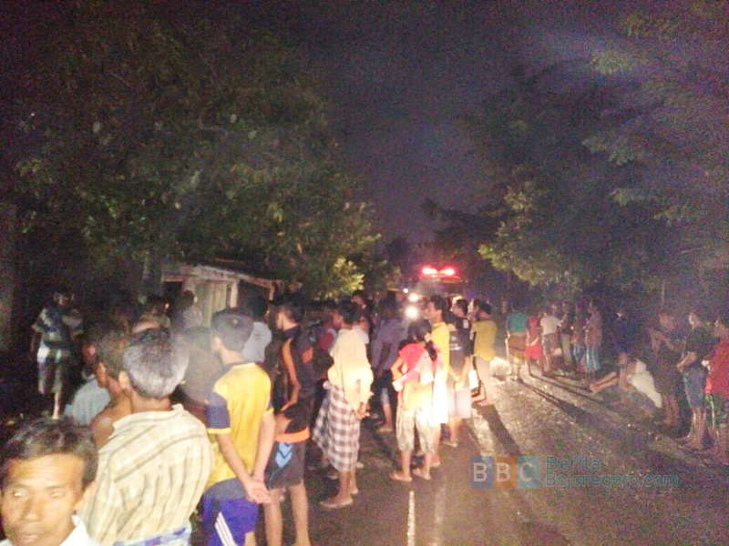 Buang Puntung Rokok Sembarangan, Rumah Pria Ini Terbakar