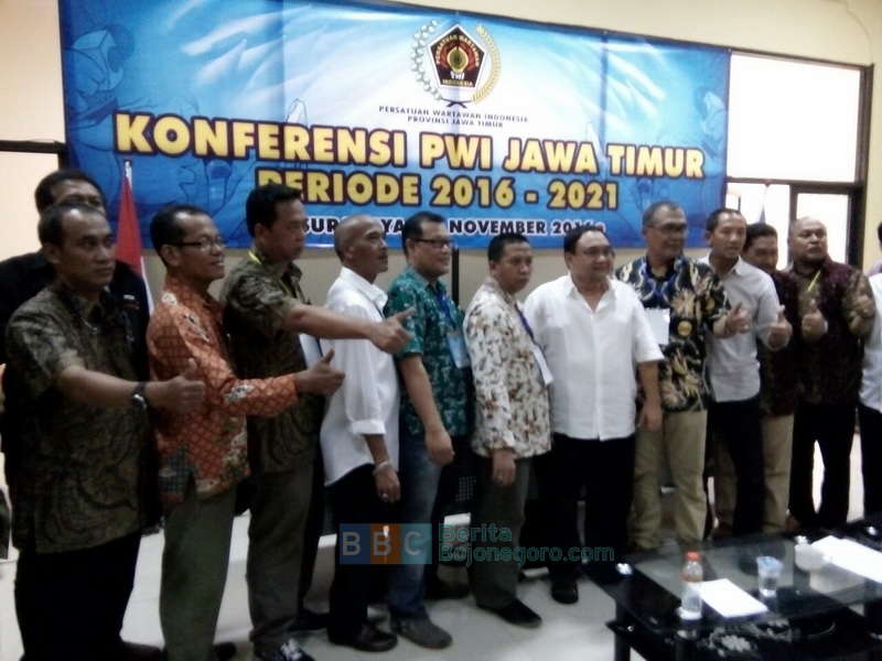 Akhmad Munir Kembali Pimpin PWI Jatim Periode 2016-2021