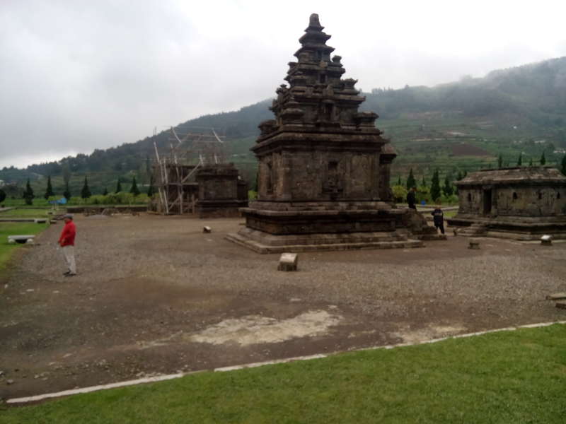 Pesona Candi Arjuno