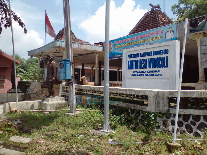 Mertua dan Menantu Berebut Jabatan Kepala Desa di Wonocolo