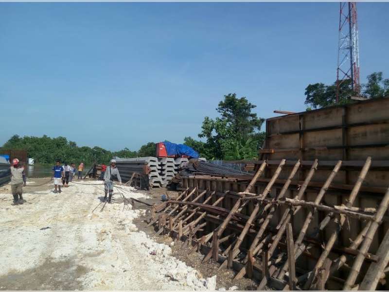 Banjir, Pengerjaan Jembatan Trucuk Terhambat