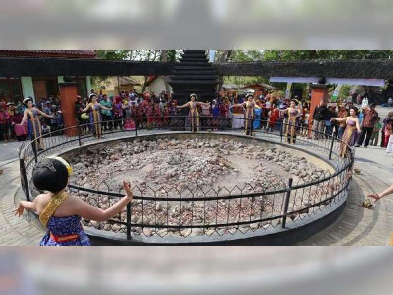 Objek Wisata Kahyangan Api Perlu Terus Dikembangkan