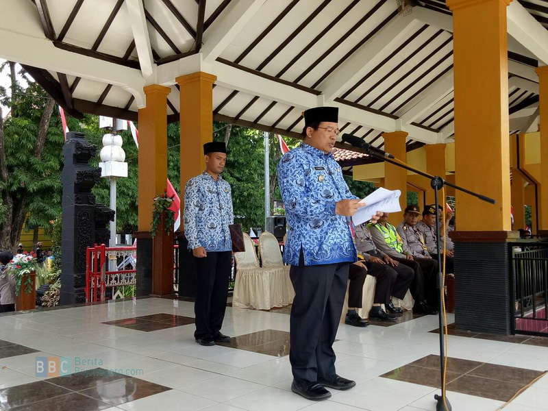 Amanat Bupati Dalam Apel Gelar Pasukan Pengamanan Pilkades Serentak Di ...