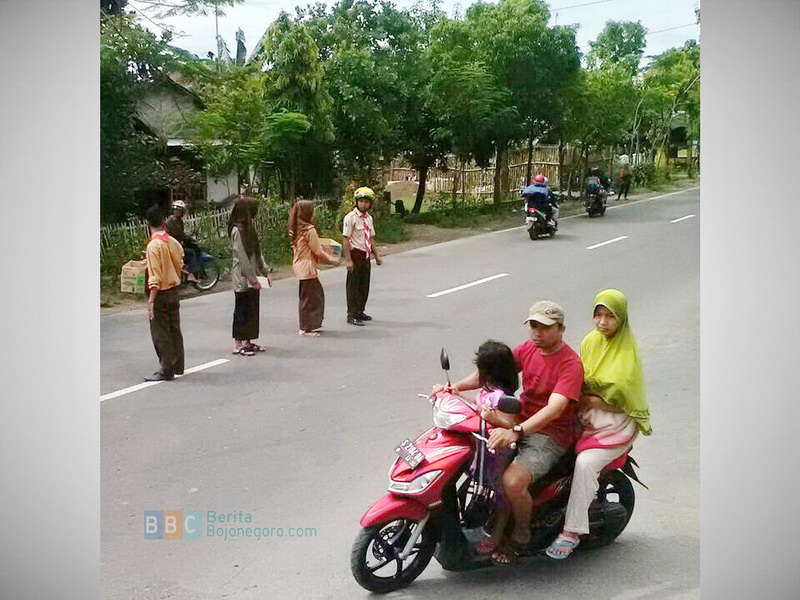 Bupati Larang Penggalian Dana Bantuan Bencana Banjir di Jalan Raya