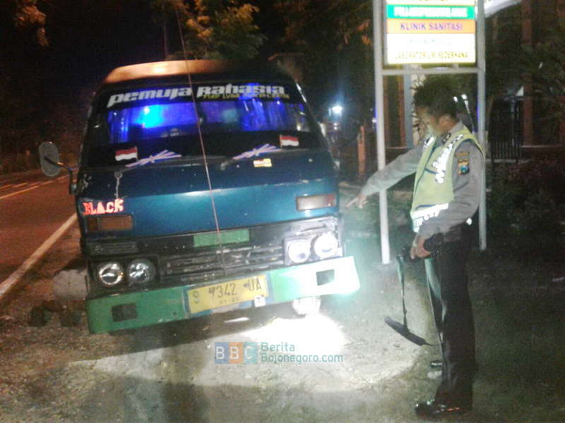 Tak Perhatikan Arus, MPU Seruduk Motor di Balen