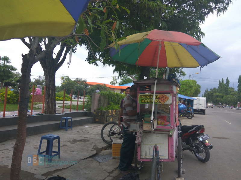 PKL Keberatan Biaya Sewa Sentra Kuliner Rp 20 Juta Per Tahun