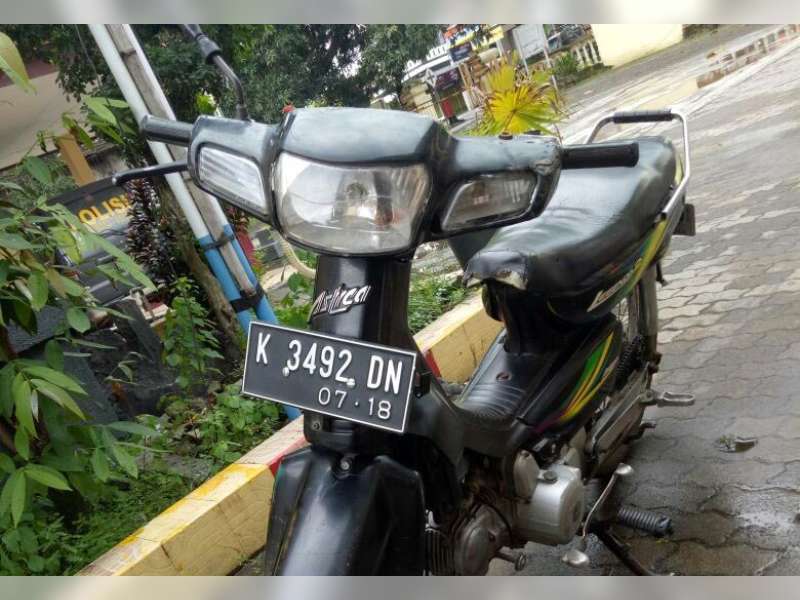 Sesama Honda Astrea Tubrukan, Satu Pengendara Luka-Luka