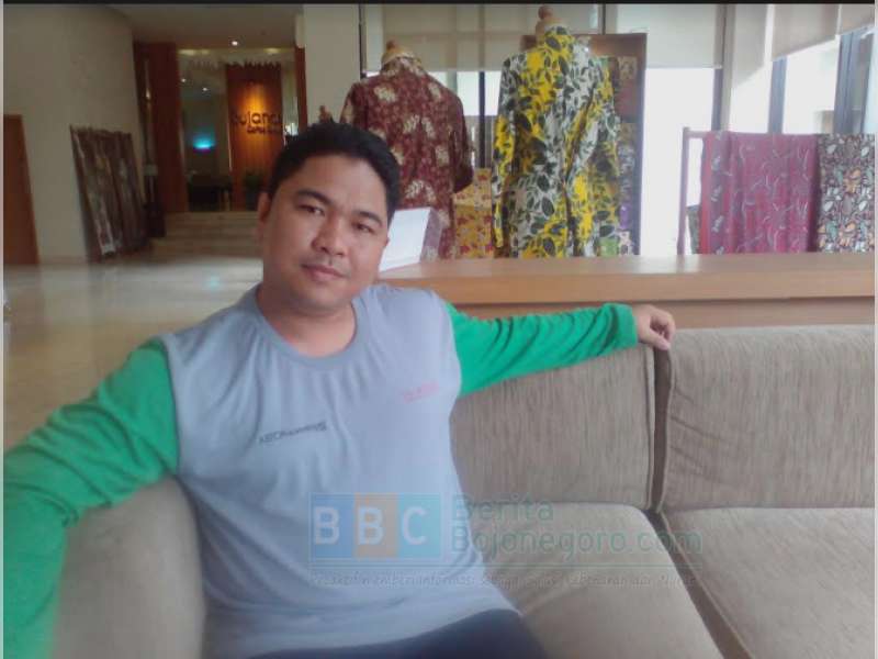 Malam Pergantian Tahun, Nomo Koeswoyo Akan Getarkan Hotel Aston