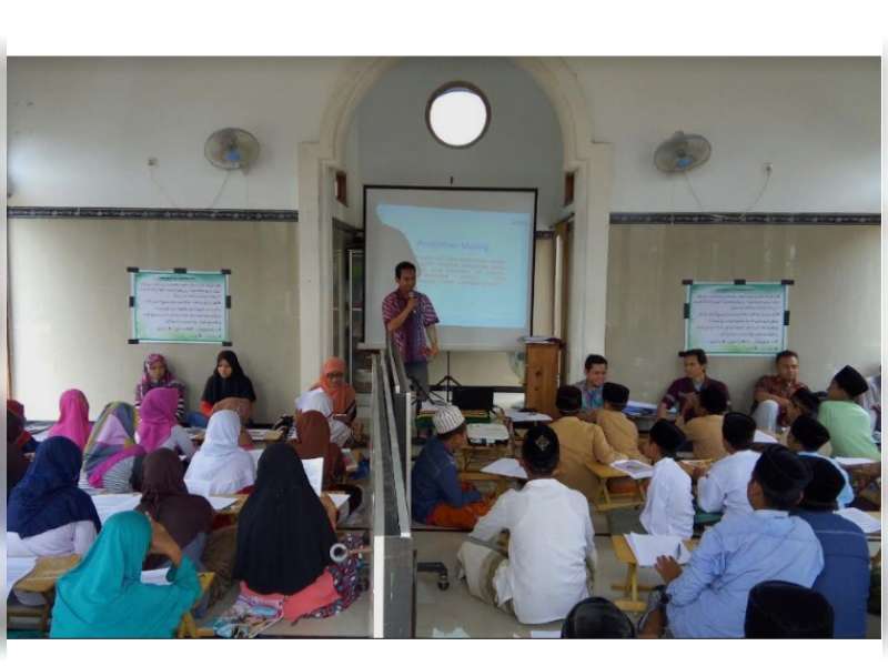 Belajar Menulis dan Ilmu Jurnalistik Bersama Komunitas Kali Kening