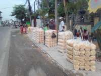 Tak Kenal Tahun Baru, Penjual Sermier Tetap Jualan