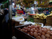 Harga Telur di Pasar Besar Bojonegoro Naik