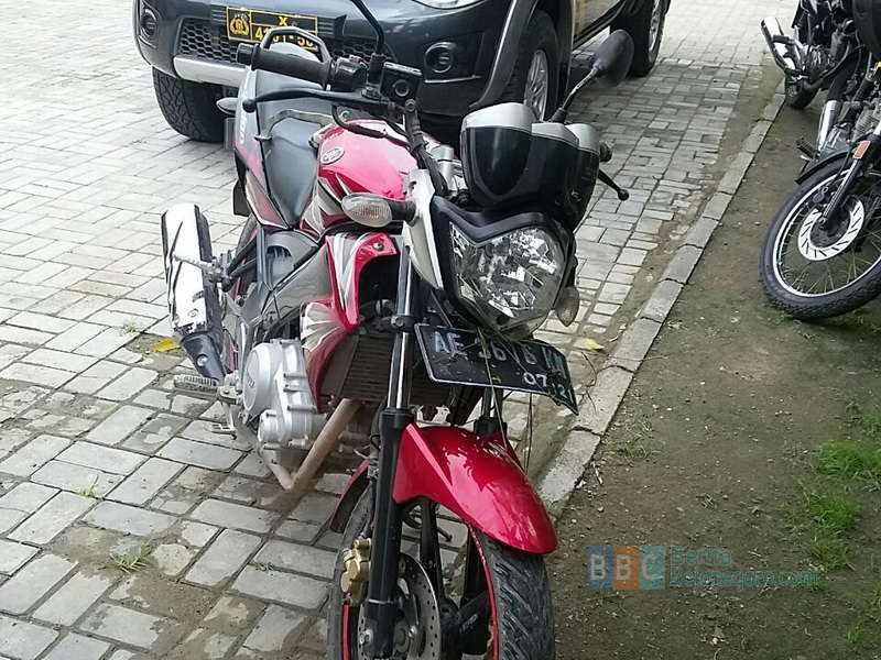 Hindari Ayam di Jalan, Dua Pengendara Motor Celaka
