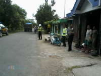 Yamaha Vega Serempet Honda Beat, 3 Orang Luka-Luka