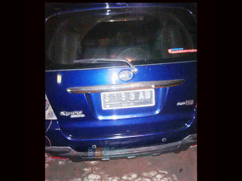 Mobil Anggota DPRD Bojonegoro Terlibat Tabrakan di Balen