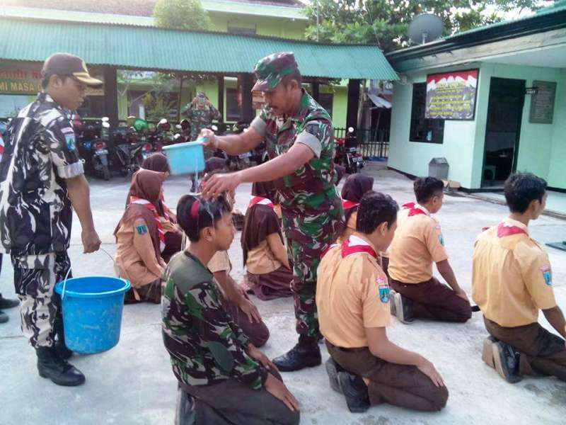 Danramil Sumberejo Lantik Anggota Dewan Saka Wira Kartika