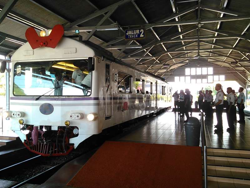 Warga Minta Kemenhub Kaji Ulang Pengaktifan Rel Bojonegoro-Tuban