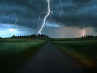 Di Tuban, Ada Seorang Petani Tewas Tersambar Petir