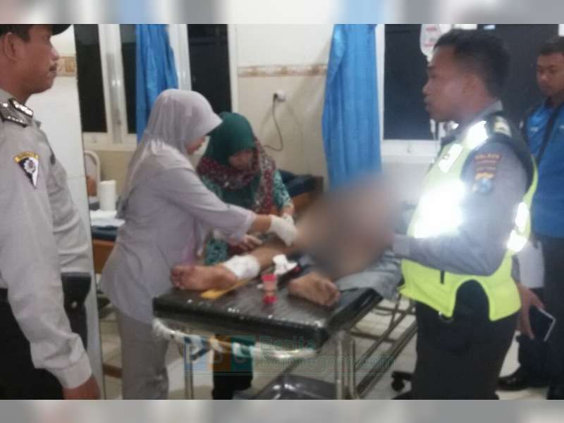 Tabrak Penghijauan, Pengendara Satria Patah Tulang Tangan dan Kaki