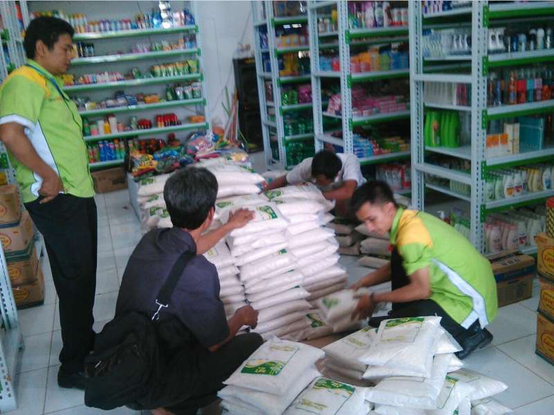 Beras Petani 14 Desa Ini Masuk di Mini Market Milik Koperasi Kareb