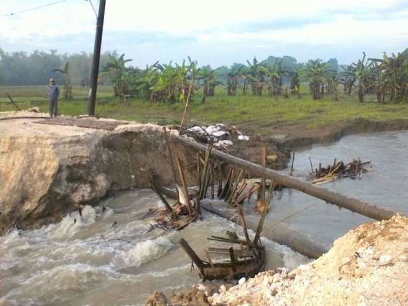 Jembatan di Pilanggede Balen Sering Ambrol, Warga Resah