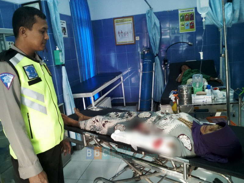 Seorang Nenek Terluka Usai Tersenggol Rombong Penjual Jangkrik
