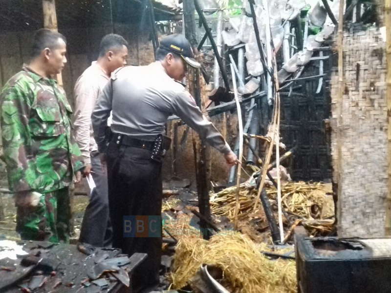 Kandang Sapi Hangus Terbakar, Pemilik Rugi 5 Juta