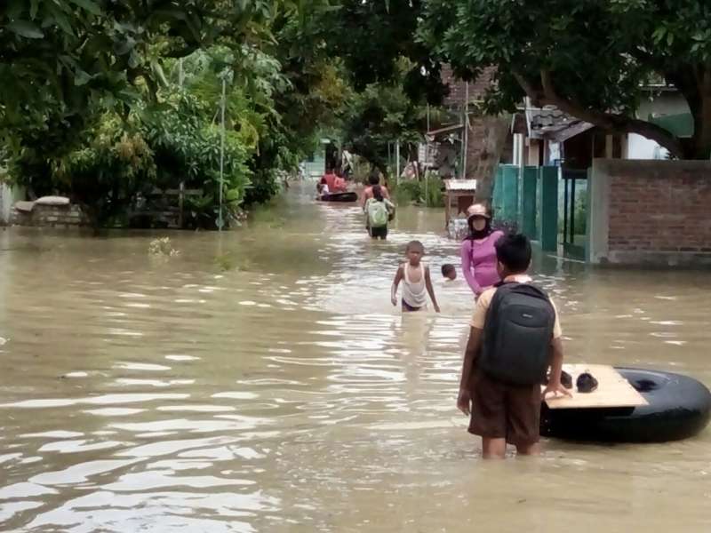 Curah Hujan Tinggi, Wilayah Bojonegoro Rawan Banjir dan Longsor