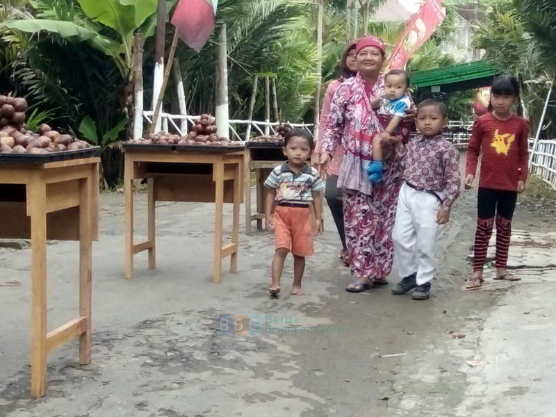 Aneka Olahan Salak Dipamerkan Dalam Festival Salak