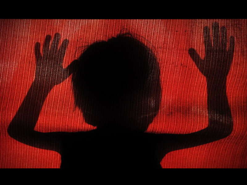 Di Balik Tabir Dia Berselingkuh