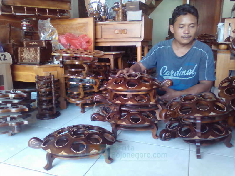 Tempat Air Minum Dalam Kemasan Motif Kura-Kura, Paling Banyak Disukai