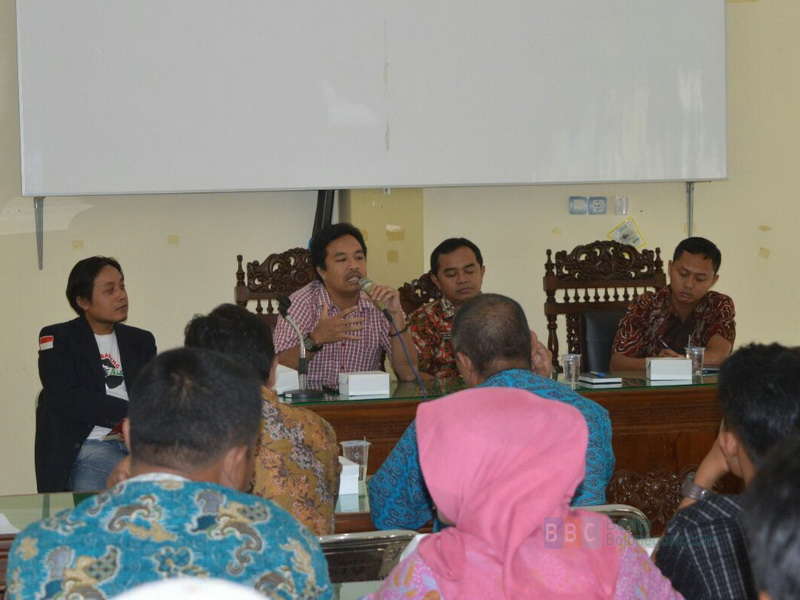 Ademos Ajak Karang Taruna 8 Desa Bahas Program Pemberdayaan