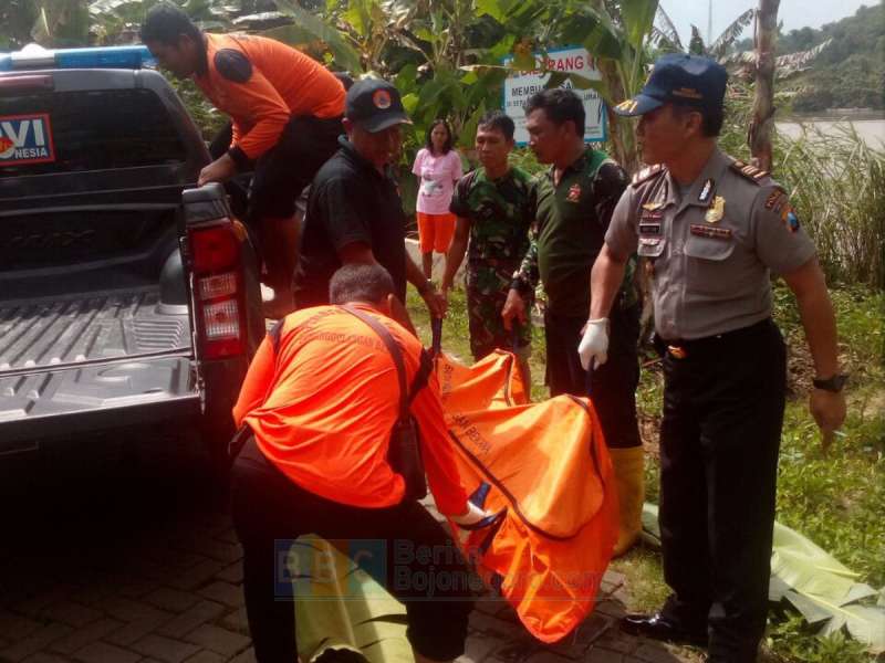 BPBD Bojonegoro Temukan Mayat Mrs X Yang Hanyut di Bengawan Solo