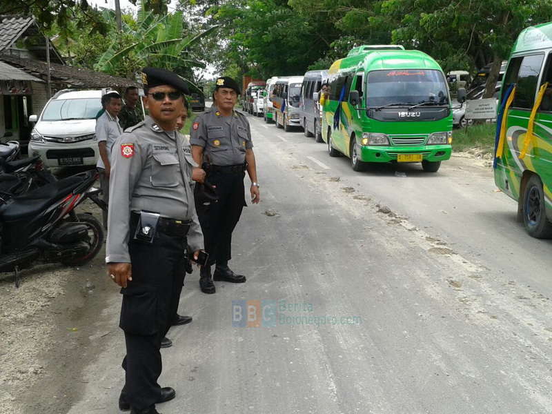 Polres Bojonegoro Kawal Keberangkatan Anggota IKS PI ke Madiun