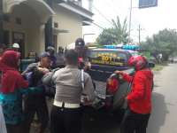 Jarak Terlalu Dekat, Dua Pengendara Motor Tubrukan di Kasiman