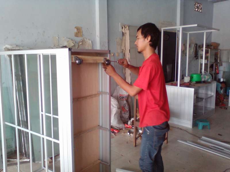 Bisnis Etalase Sangat Bergantung pada Kondisi Pasar